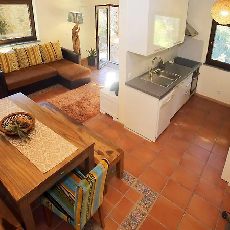 Prázdninový dům Mountain Whisper Gondramaz