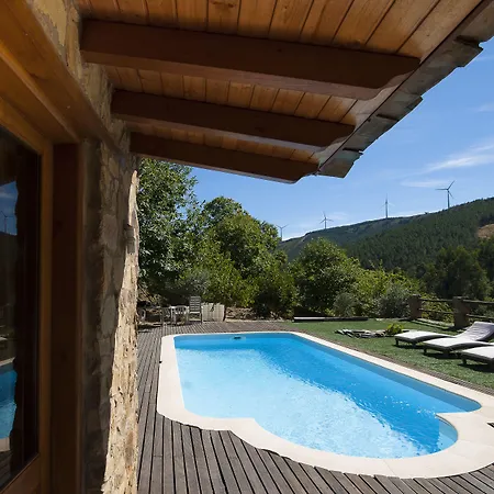 Mountain Whisper Semesterbostad *