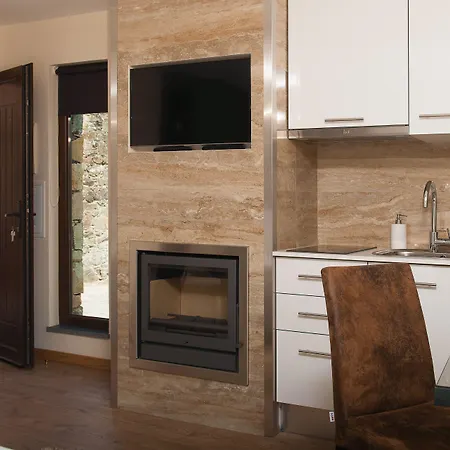 Mountain Whisper * Gondramaz