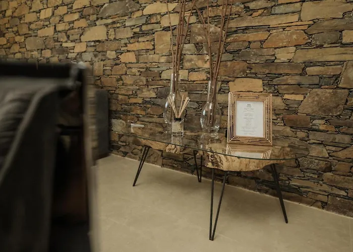 Mountain Whisper * Gondramaz